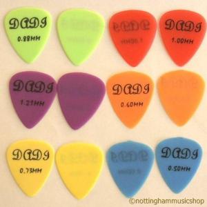 12 MATT PLECTRUMS